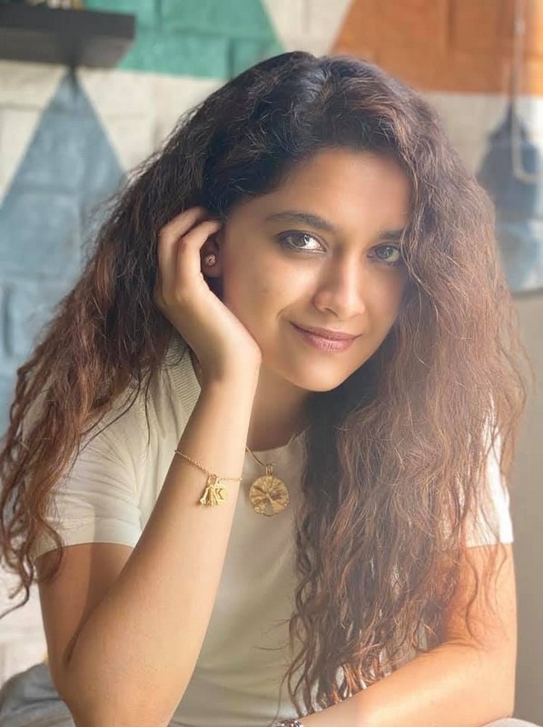 Keerthy Suresh Pics - 4 / 5 photos