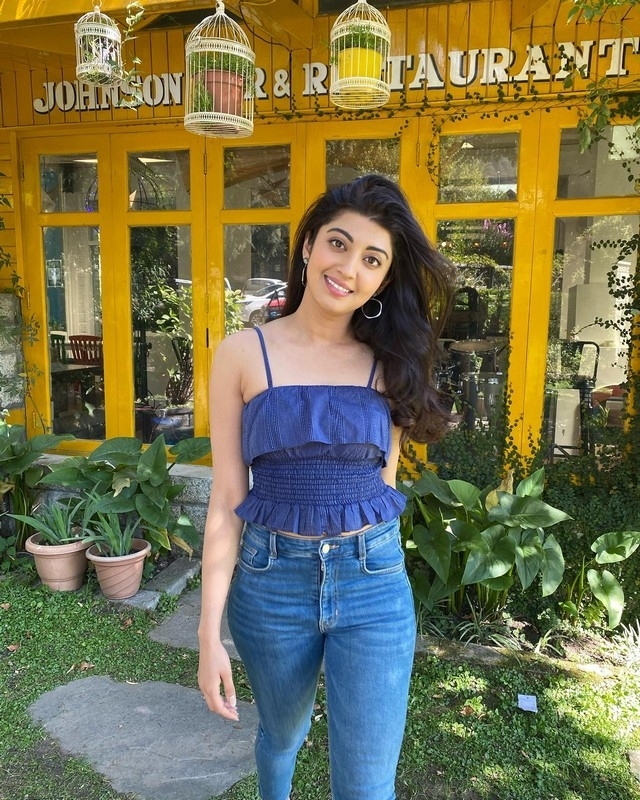 Pranitha Subhash Photos - 5 / 7 photos