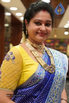 Raasi Photos - 3 of 4