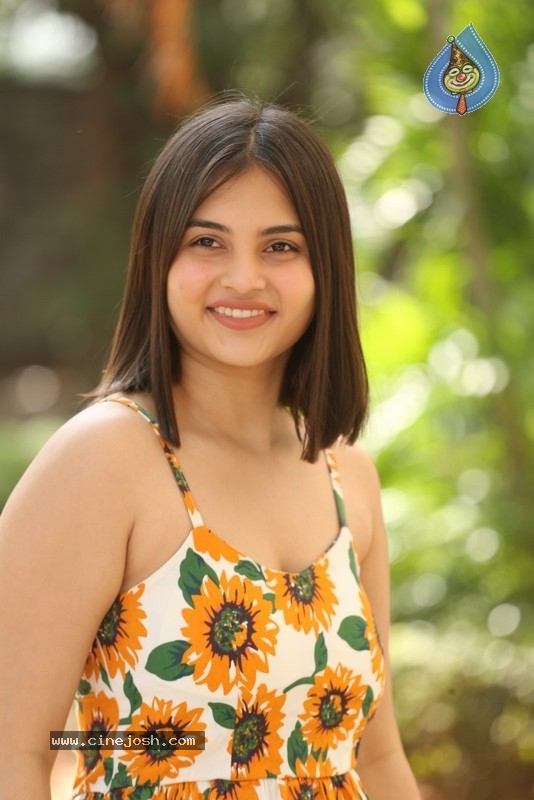 Ramya Pasupuleti Gallery - 9 / 12 photos