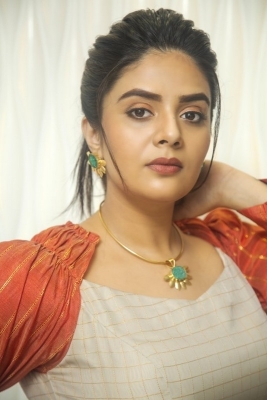 Sreemukhi Photos - 3 of 7