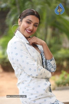 Tejaswi Madivada Photos - 12 of 17