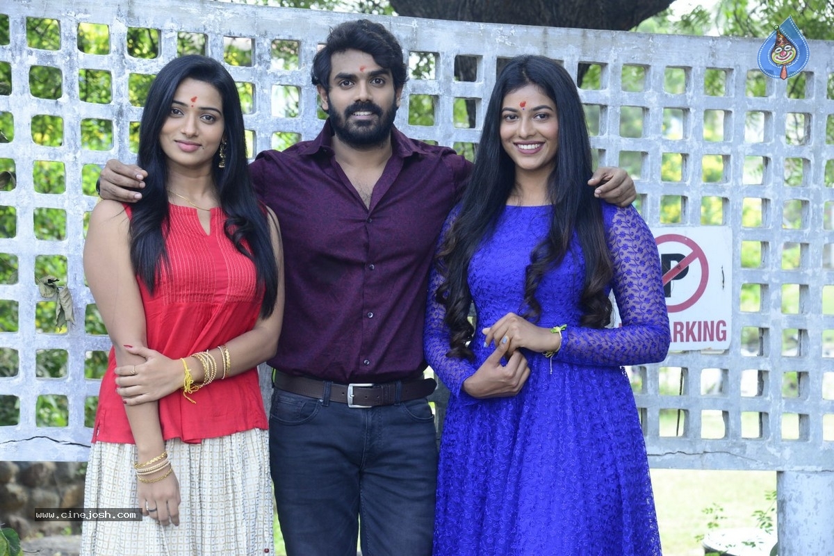 Bhari Taraganam Movie Opening - 8 / 21 photos