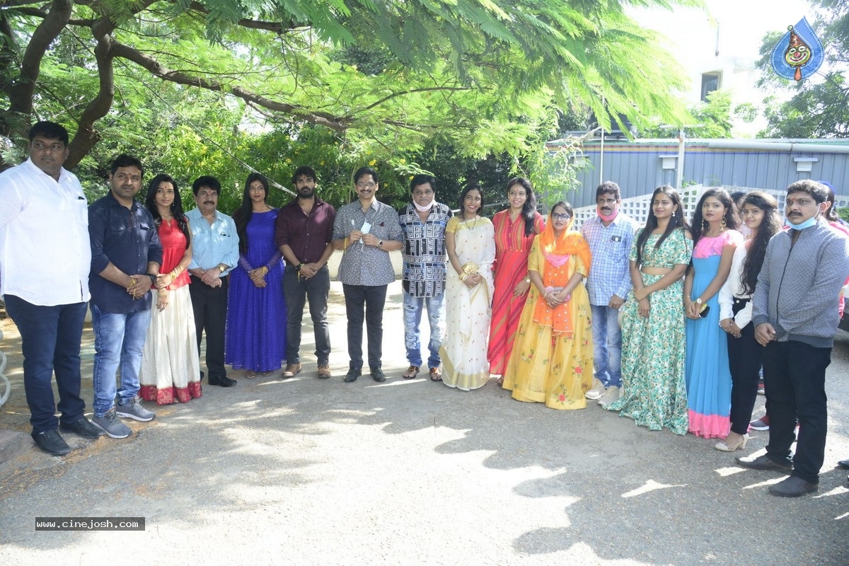 Bhari Taraganam Movie Opening - 16 / 21 photos