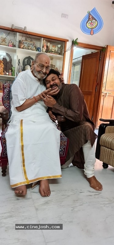 Chiru Meets K Viswanath - 12 / 20 photos