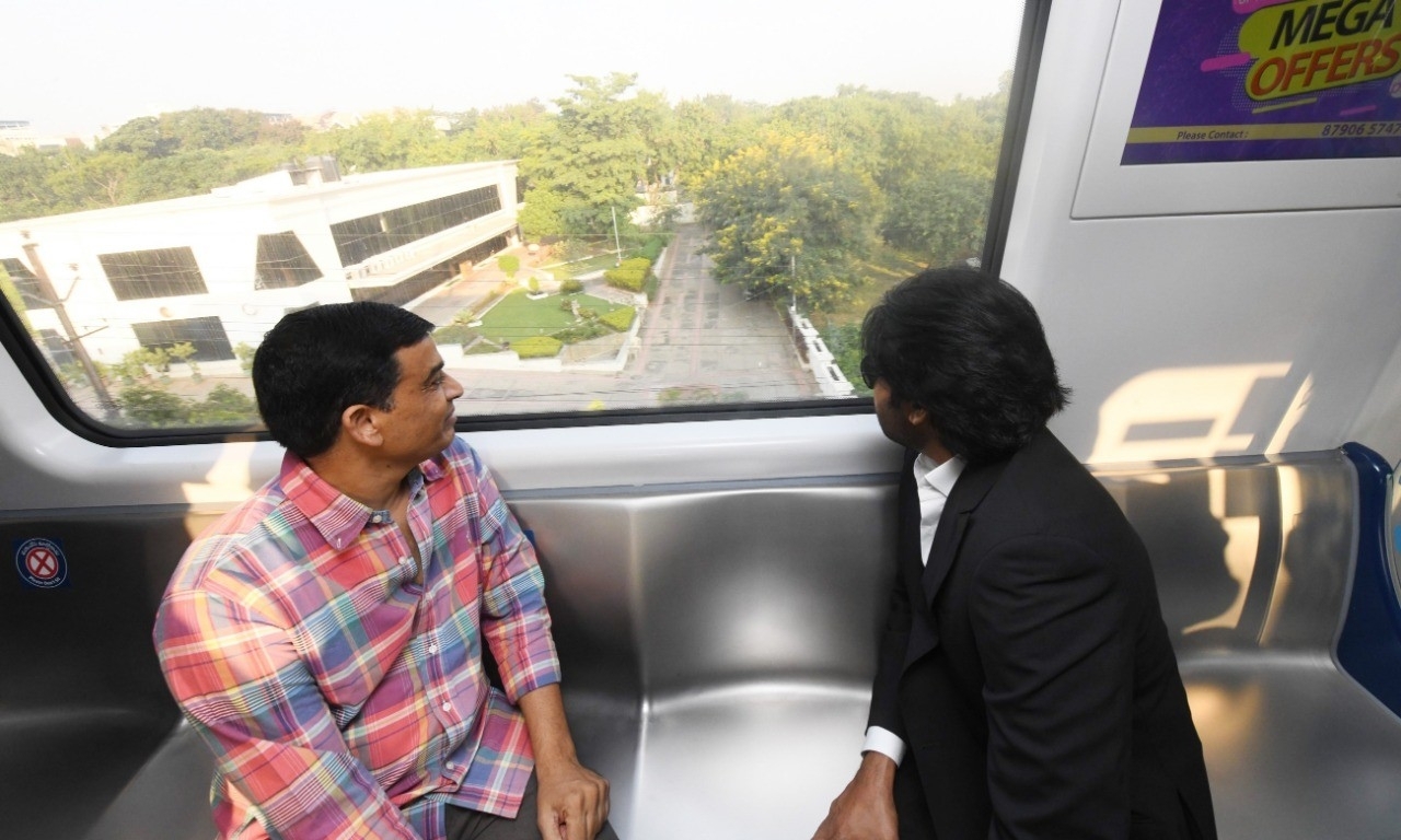 Pawan Kalyan Travels in Hyderabad Metro For Vakeel Saab Shoot - 12 / 12 photos