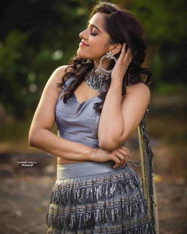 Rashmi Gautam Photos - 1 / 3 photos