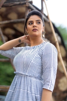 Sreemukhi Photos - 2 of 7