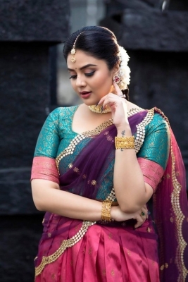 Sreemukhi Photos - 6 of 10