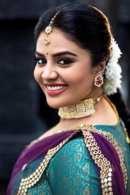 Sreemukhi Photos - 7 of 10