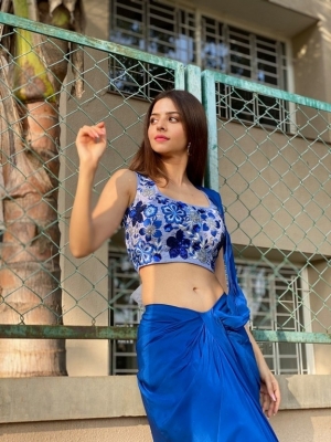 Vedhika Photos - 1 of 4