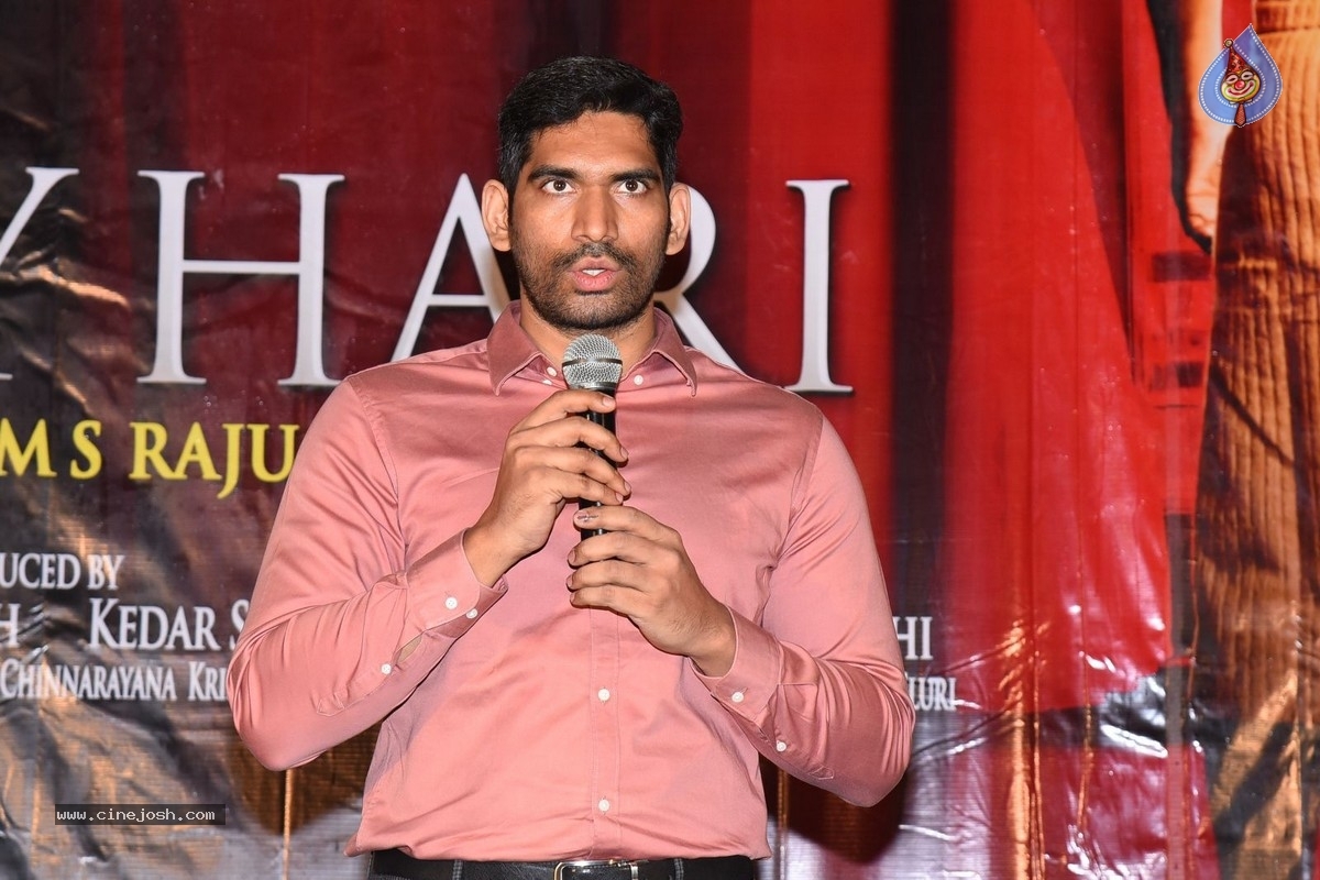 Dirty Hari Trailer Launch - 6 / 18 photos