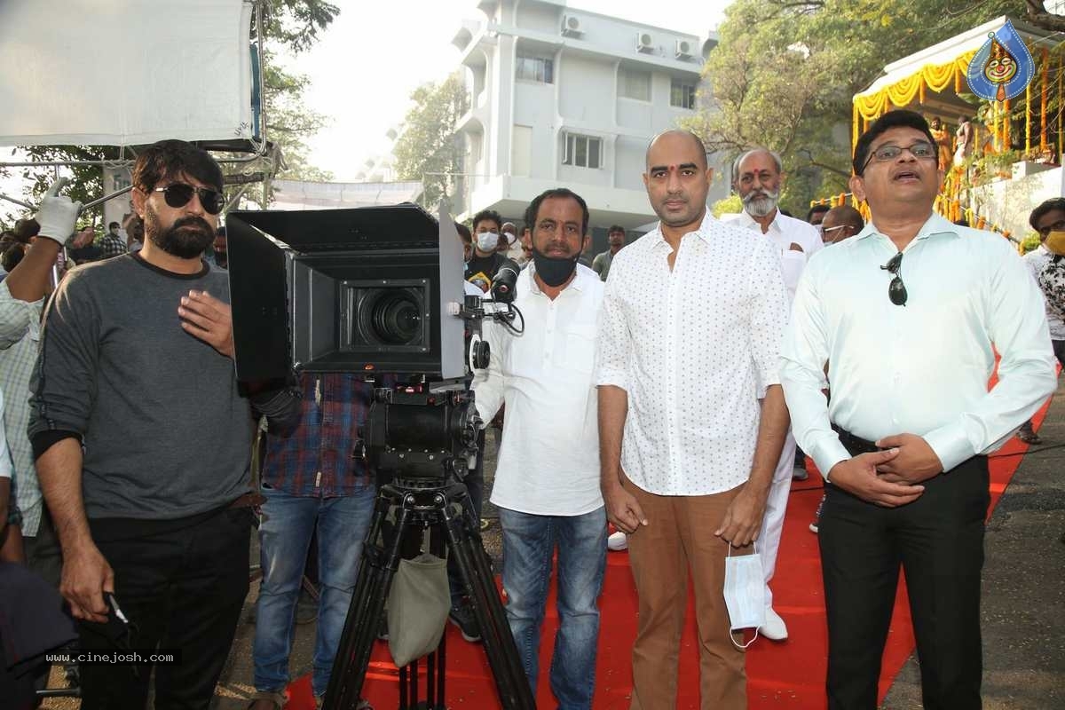 Gandharva Movie Opening - 8 / 40 photos