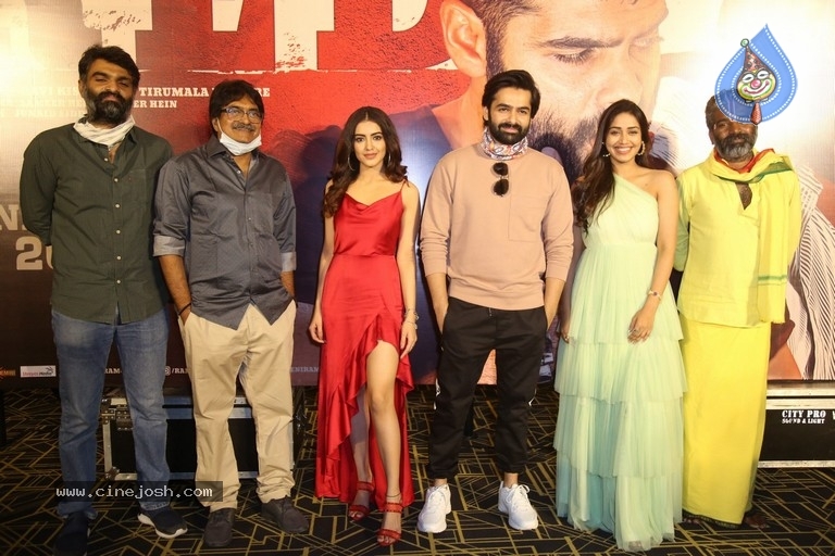 Red Movie Trailer Launch - 10 / 21 photos