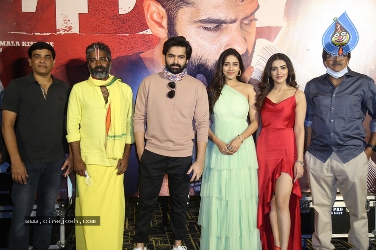 Red Movie Trailer Launch - 12 / 21 photos