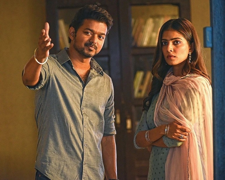 Master Movie Stills - 8 / 8 photos