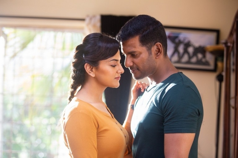 Vishal Chakra Movie Stills - 7 / 9 photos