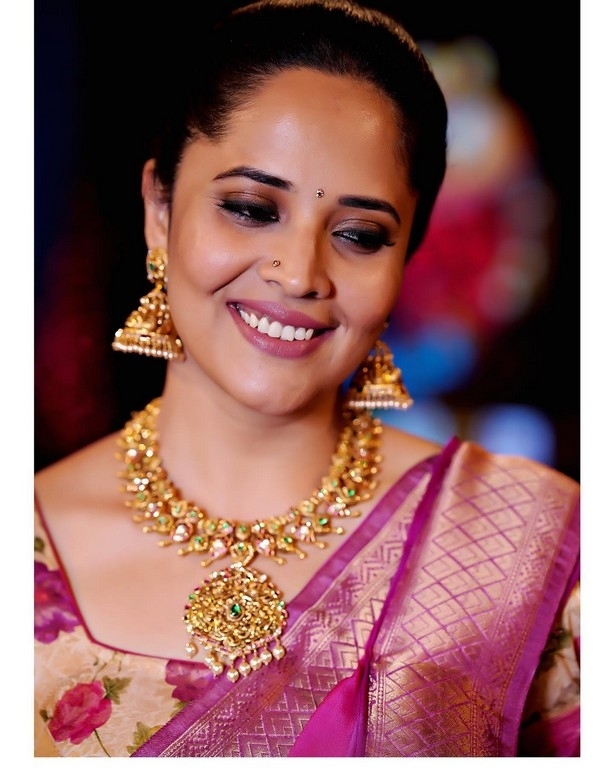 Anasuya Festive Pics - 12 / 13 photos