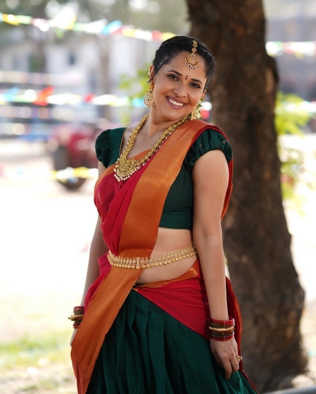 Anasuya Photos - 4 / 6 photos