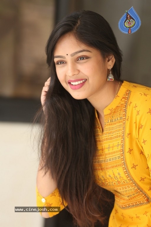 Anu Varna Photos - 7 / 15 photos