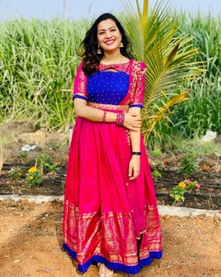 Geetha Madhuri Pics - 3 of 8