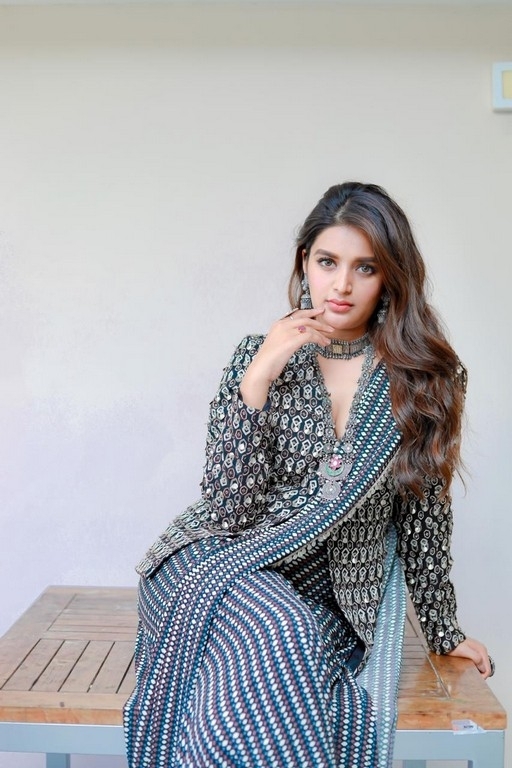 Nidhhi Agerwal - 2 / 3 photos