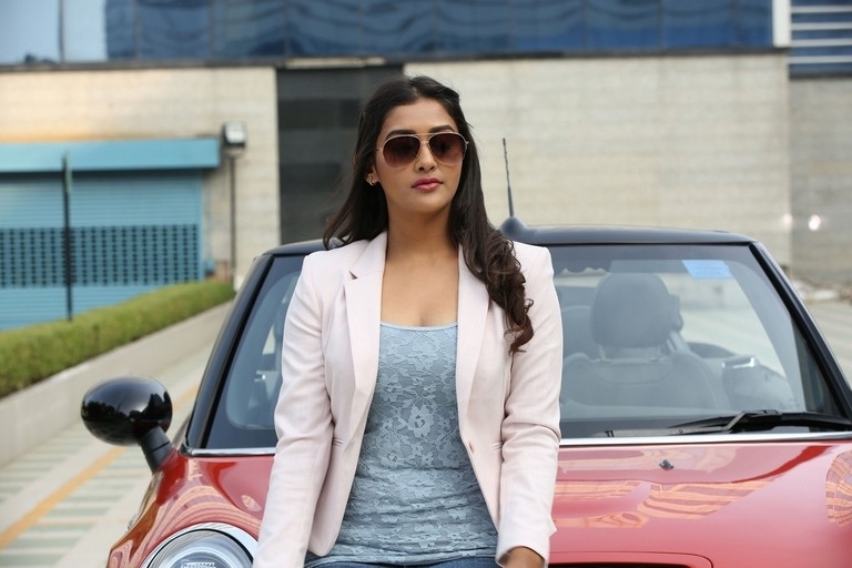 Pooja Jhaveri  - 11 / 11 photos