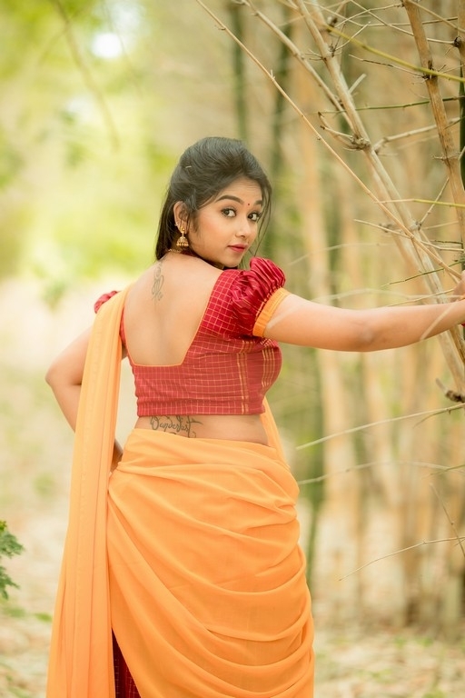 Preethi Sharma - 7 / 12 photos