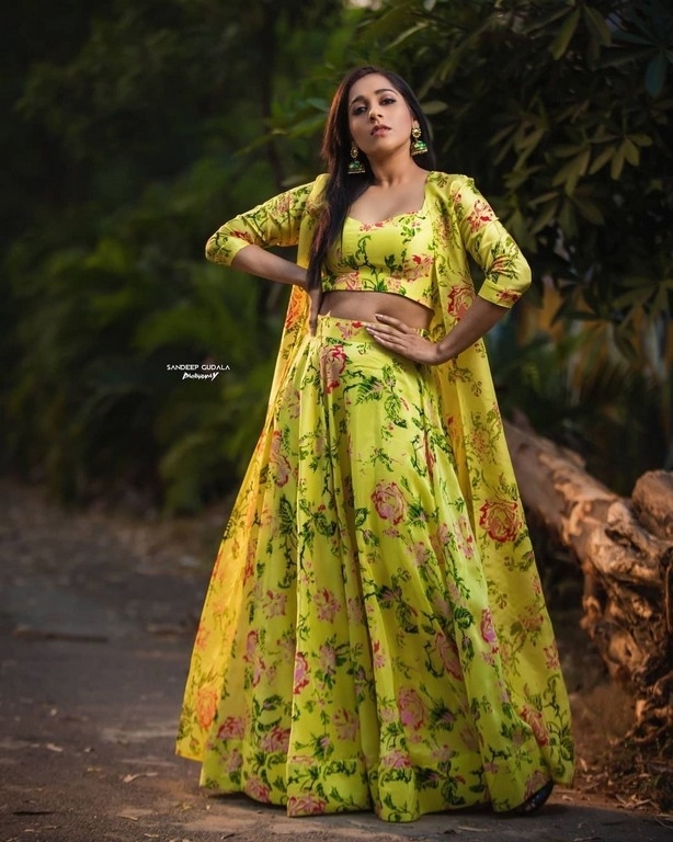 Rashmi Gautam Photos - 4 / 7 photos