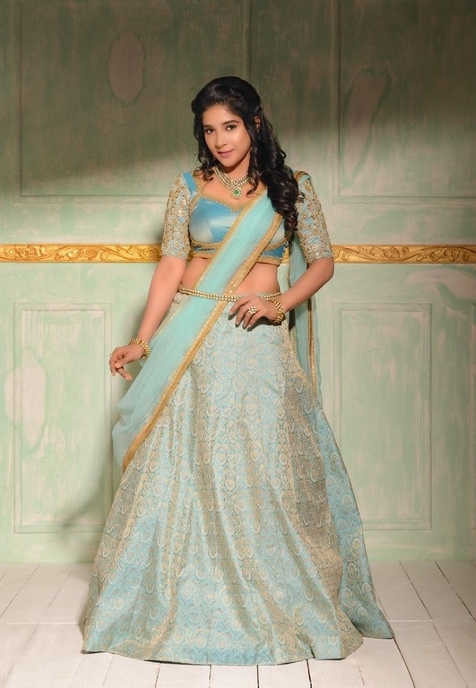 Sakshi Agarwal - 4 / 4 photos