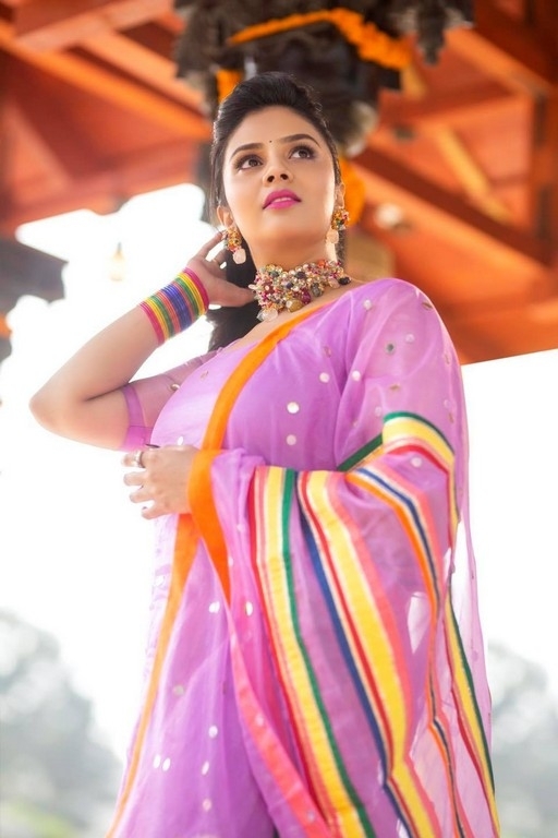 Sreemukhi Photos - 5 / 8 photos