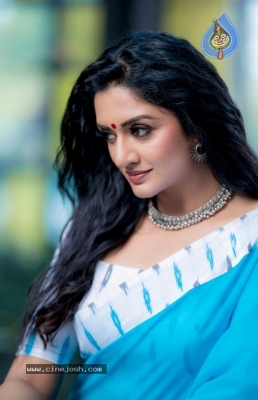 Vimala Raman - 3 of 10