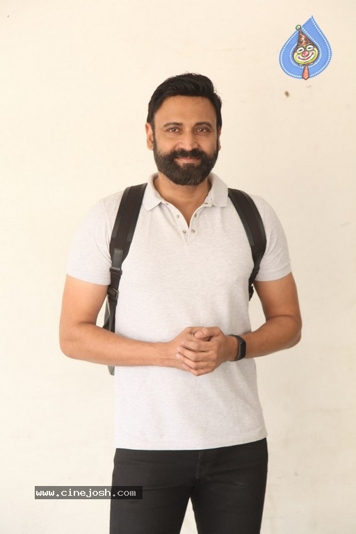 Sumanth Interview Photos - 7 / 8 photos