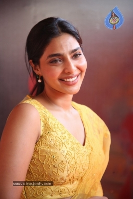 Aishwarya Lekshmi Photos - 6 of 11