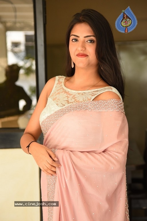 Bhavana Photos - 12 / 19 photos