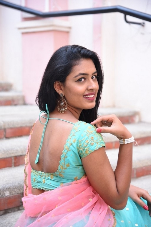 Meenal Photos - 6 / 19 photos