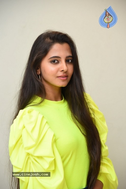 Preethi Asrani Pics - 5 / 15 photos