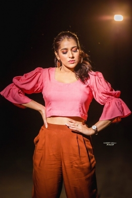 Rashmi Gautam Photos - 3 of 5