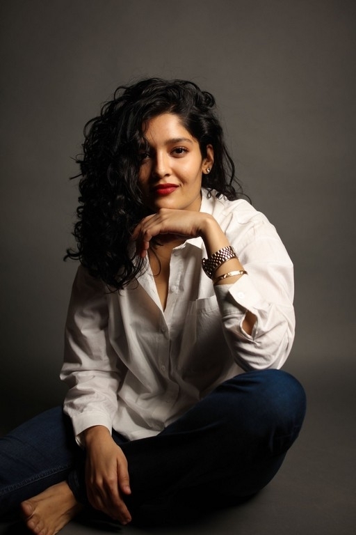 Ritika Singh Photos - 2 / 8 photos