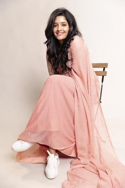 Ritika Singh Photos - 8 / 8 photos