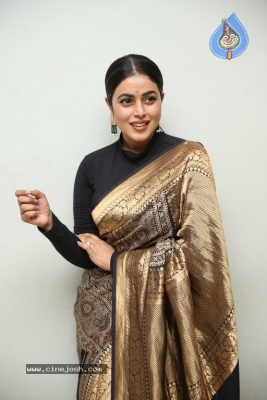 Shamna Kasim Photos - 4 of 19