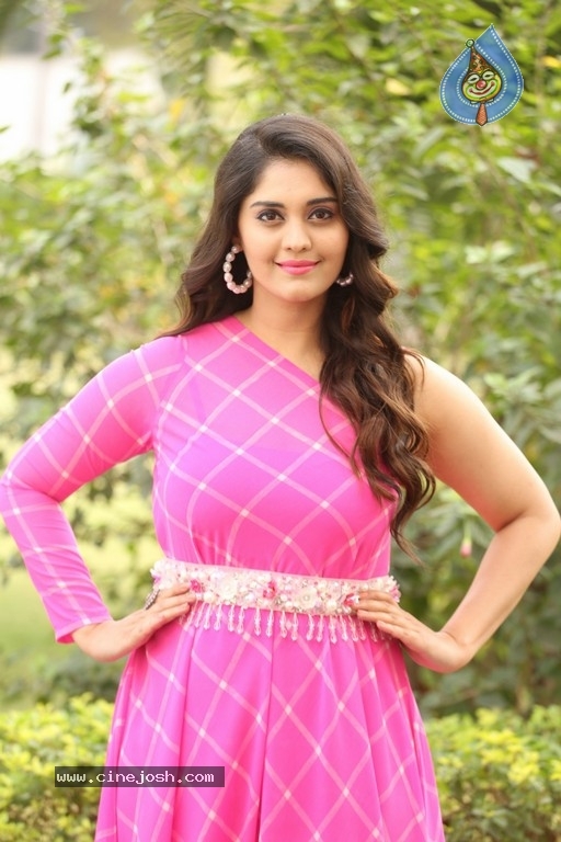 Surabhi Photos - 16 / 21 photos