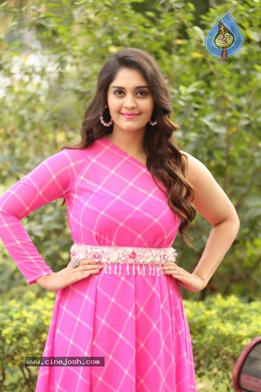 Surabhi Photos - 18 / 21 photos