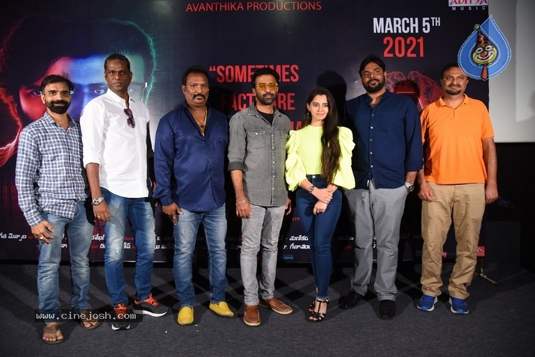 A Movie Press Meet - 18 / 19 photos