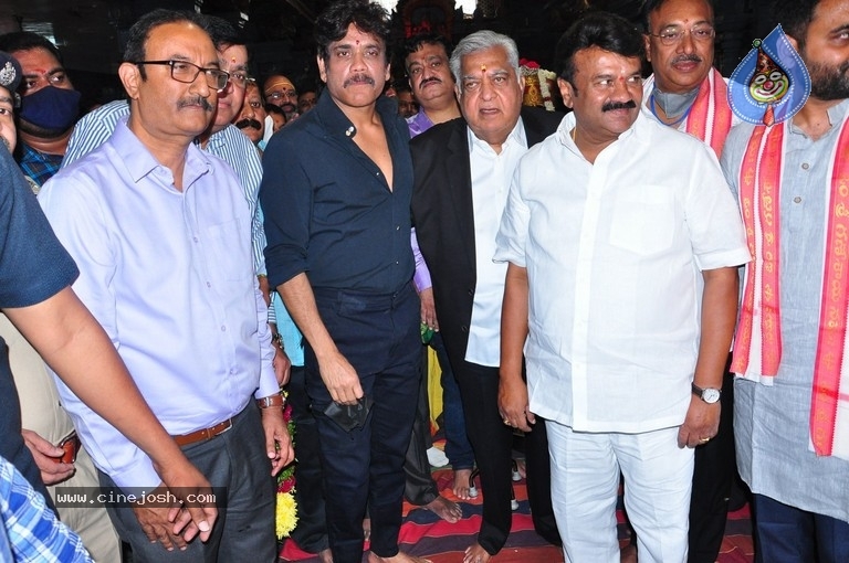 Nagarjuna New Movie Opening - 13 / 21 photos