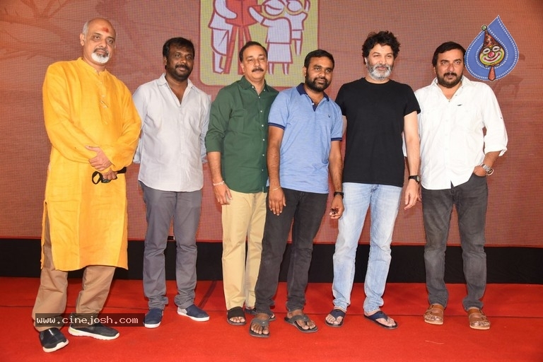 Sreekaram Movie Press Meet - 6 / 21 photos