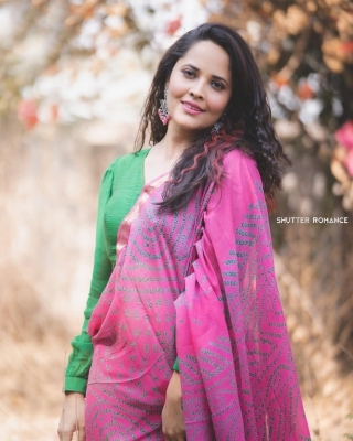 Anasuya Bharadwaj Photos - 8 of 11