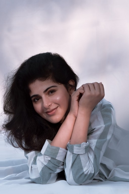 Iswarya Menon Stills - 4 / 4 photos