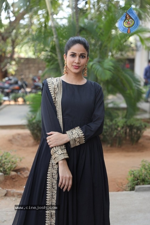 Lavanya Tripathi Photos - 10 / 21 photos