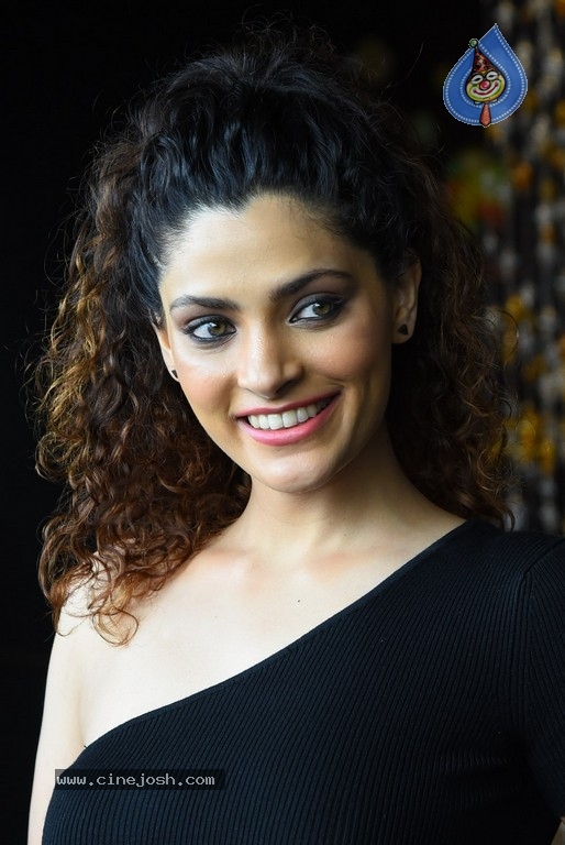 Saiyami Kher Photos - 2 / 19 photos